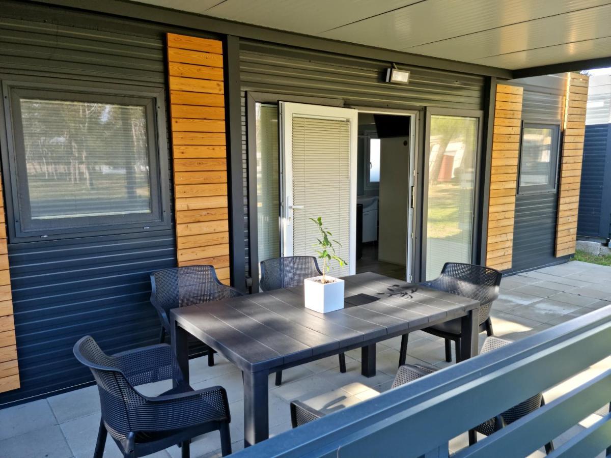 K9 Mobile Home Camp Dalmacija Privlaka Privlaka  Εξωτερικό φωτογραφία